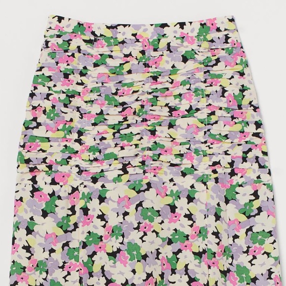 NWT H&M Cream Multicolored Floral Skirt size 10 - Picture 3 of 5